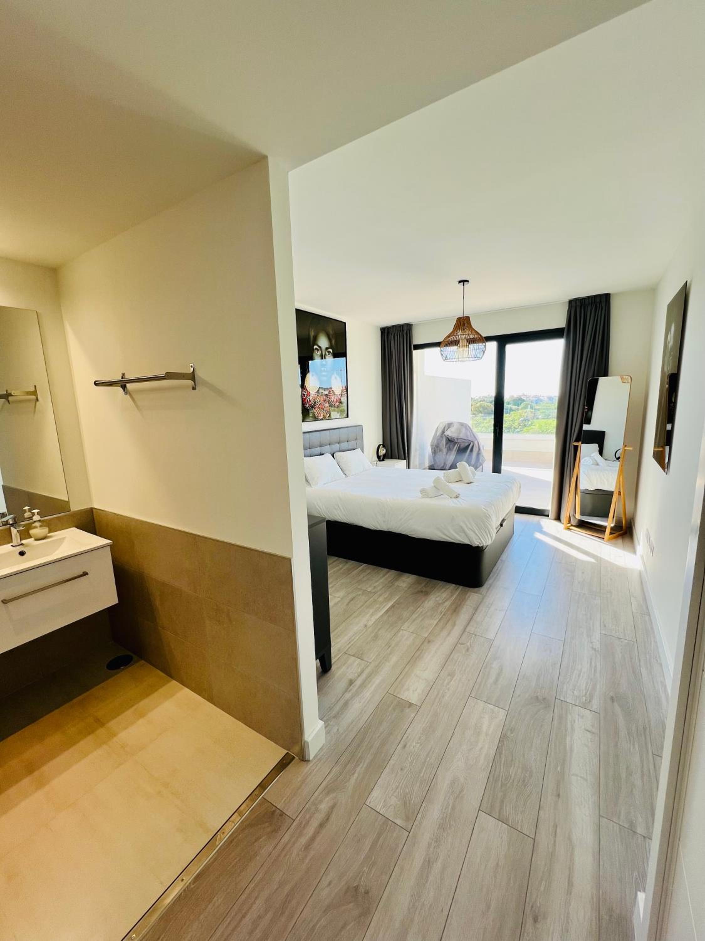 Penthouse moderne et cosy pour vos vacances accessible à pied depuis la plage