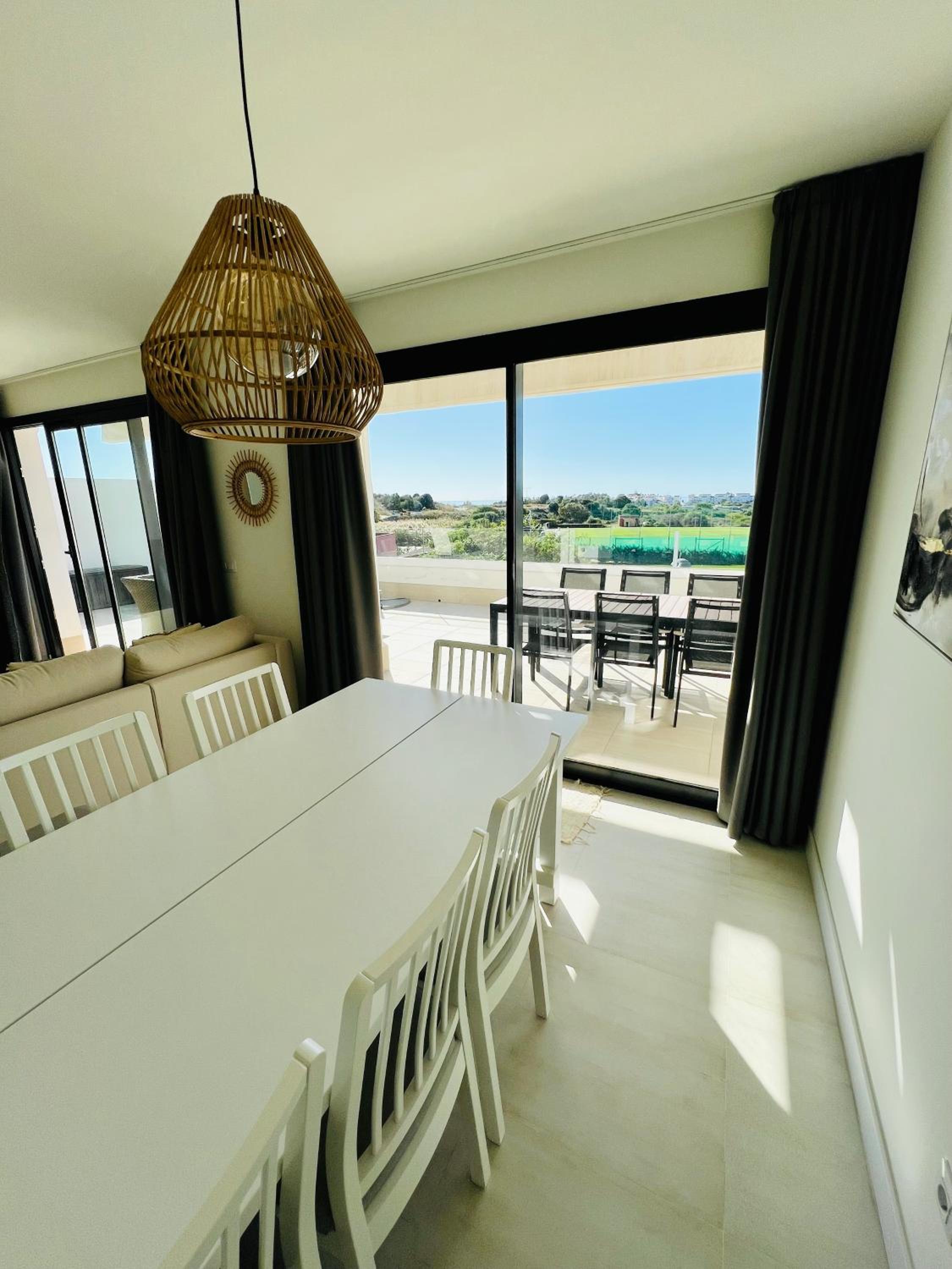 Penthouse moderne et cosy pour vos vacances accessible à pied depuis la plage