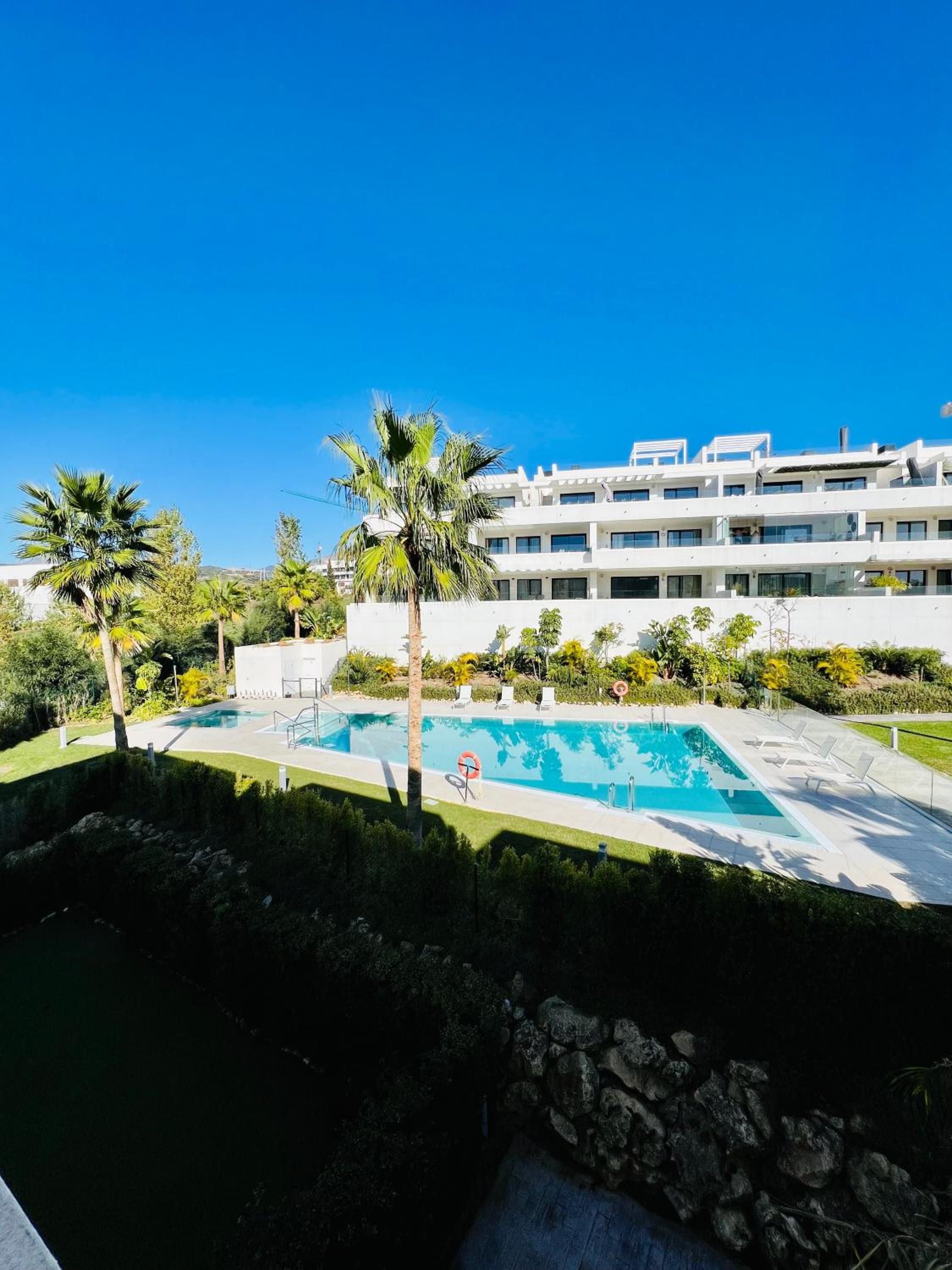 Penthouse moderne et cosy pour vos vacances accessible à pied depuis la plage