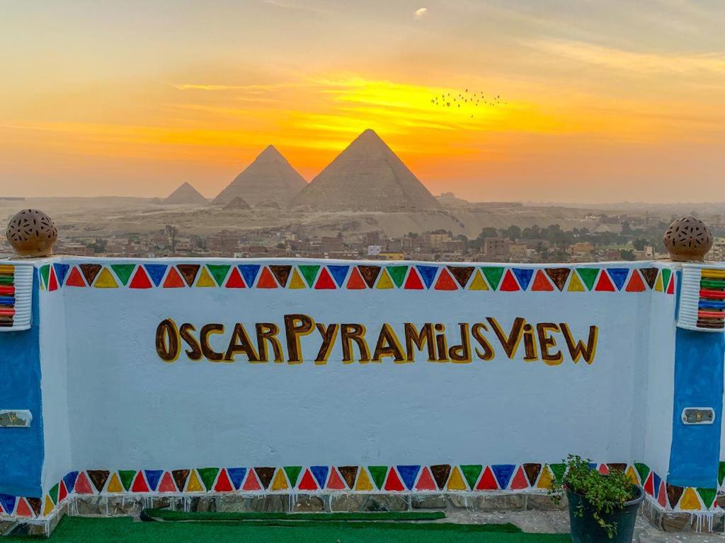 Oscar pyramids view