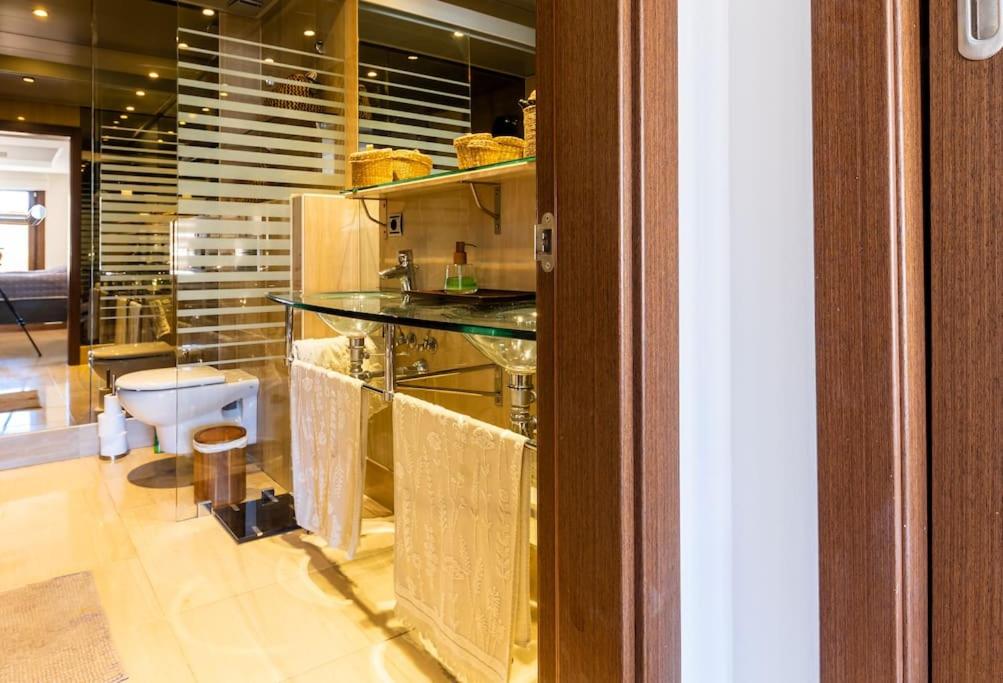Beachside Luxury Penthouse with Private Pool