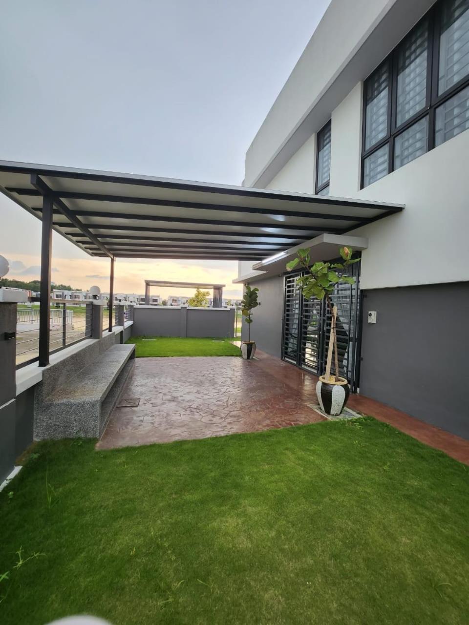 D'Bella Homestay view 2