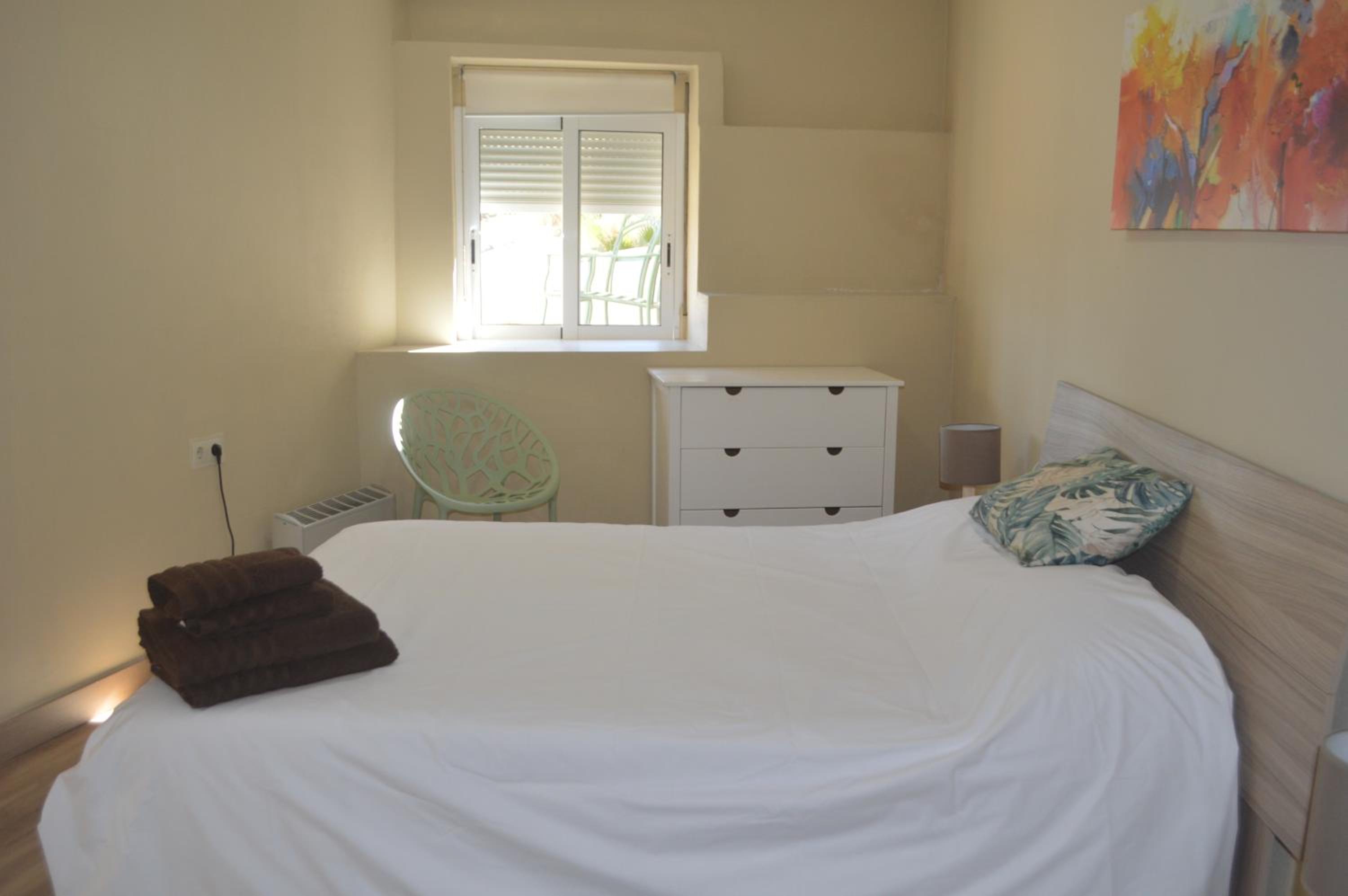 Espectacular Suite Privada a pie de playa y mar en CHALET ROQUETES
