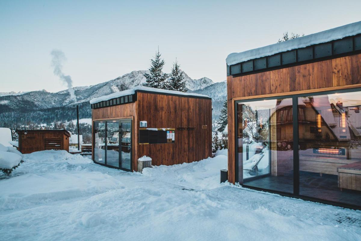 outdoor BBQ area