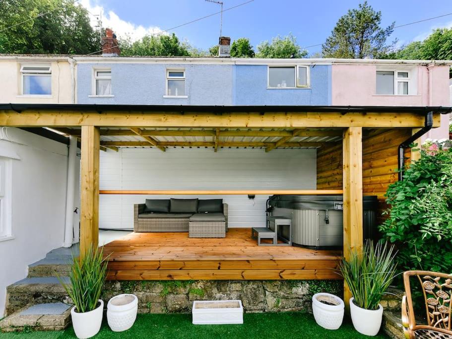 Hotel The Smugglers Hideout - Sleeps 4 - With Hot Tub