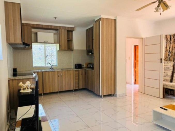 Garden Cottage - Bryanston