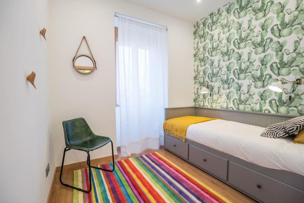 Lisbon Lapa Flat w/ Patio view 2