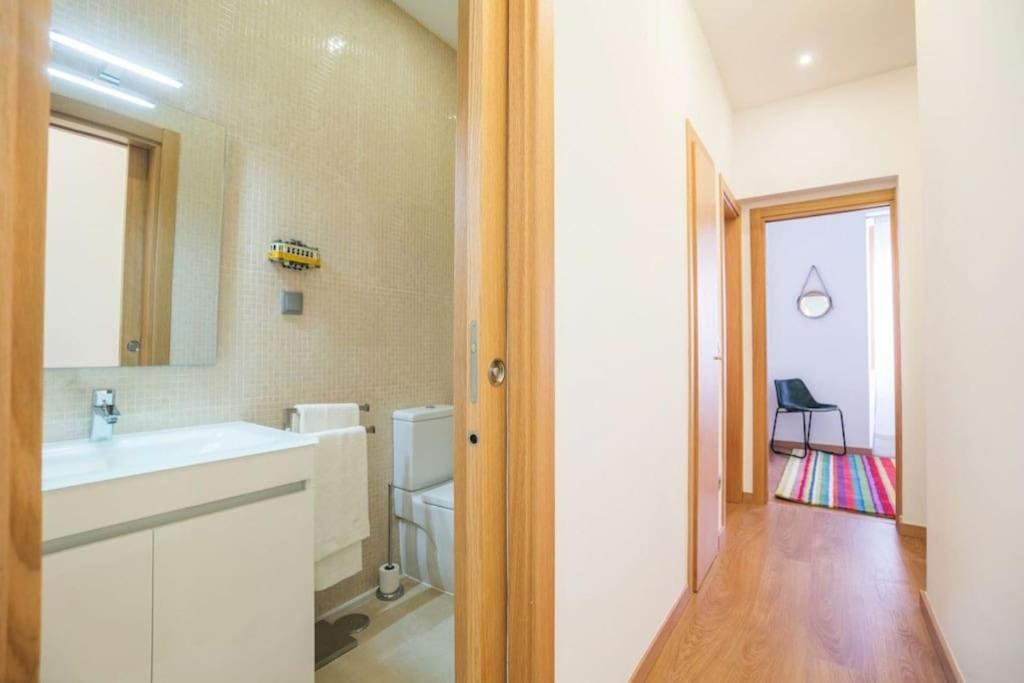 Lisbon Lapa Flat w/ Patio view 4