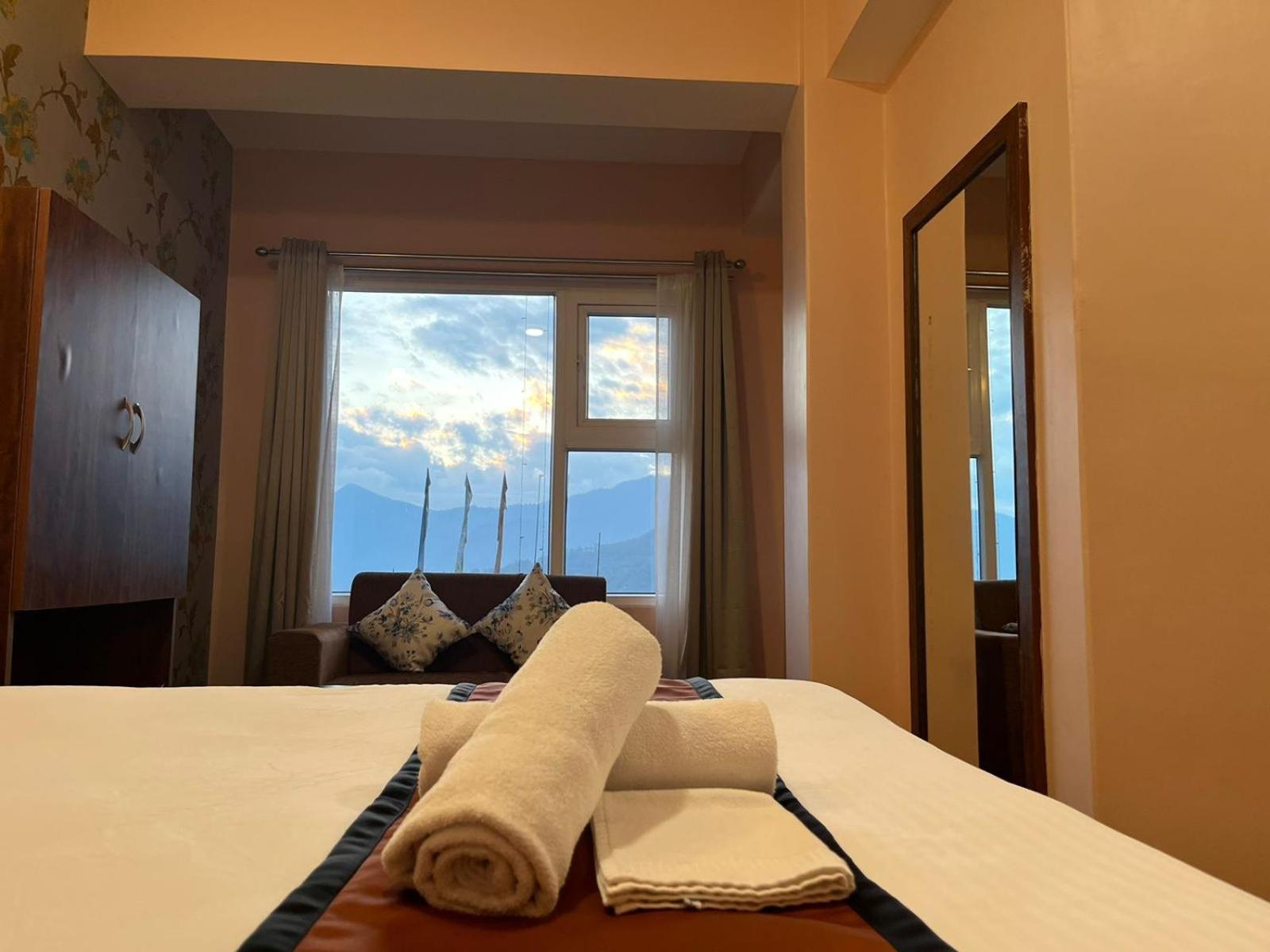 Little Sikkim Inn view 4
