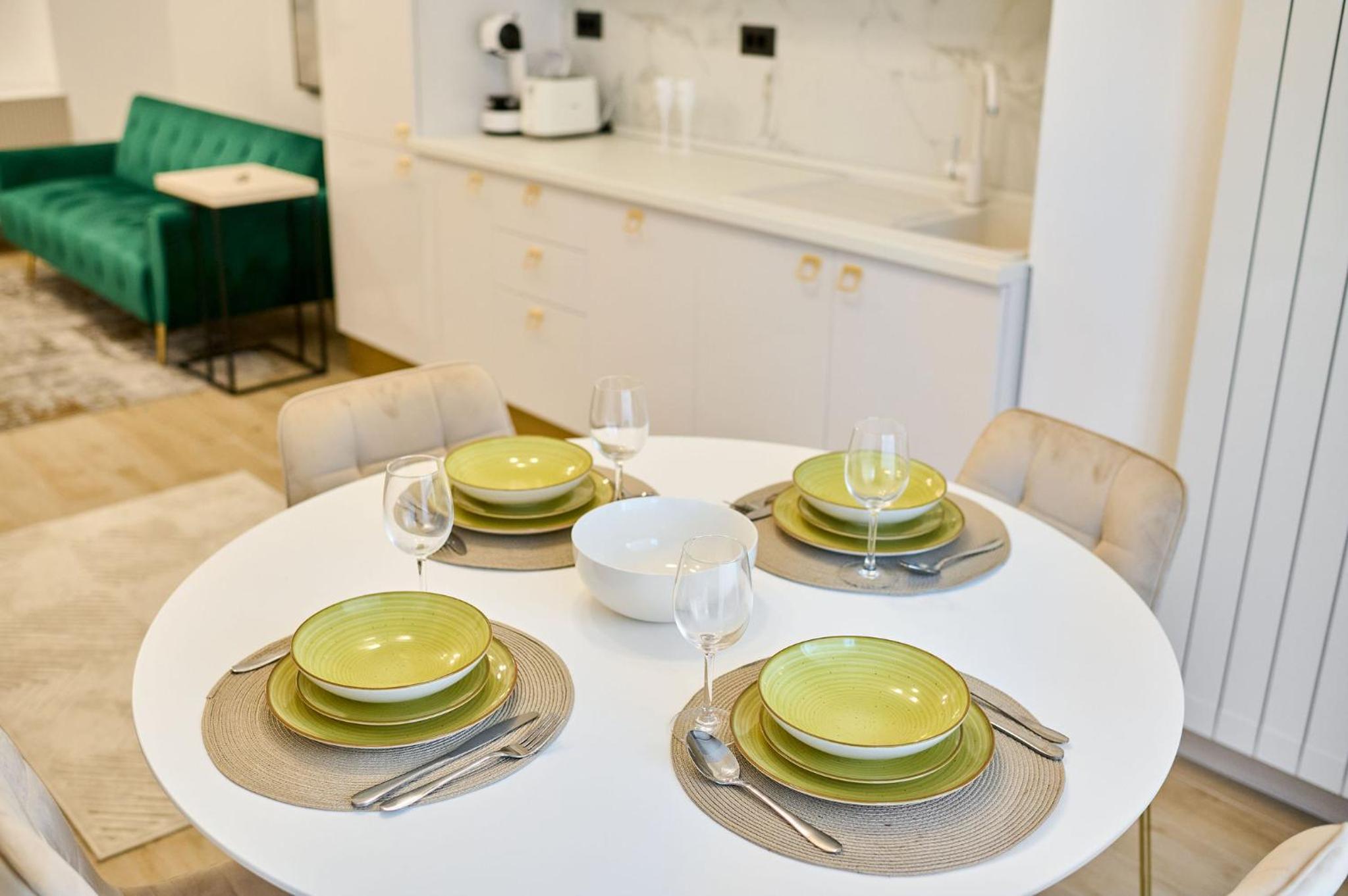 MG Brothers Apartment in Infinity Beach Resort view 5