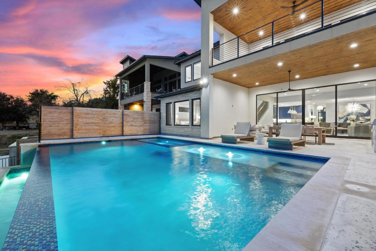 Luxe Lakefront Haven New Listing Promos Available view 3
