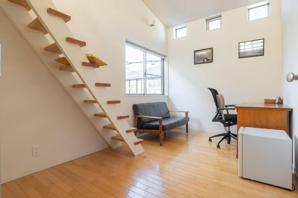Okusawa Private House