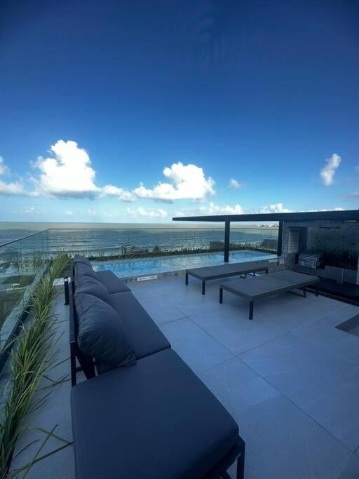 Excelente Flat beira-mar