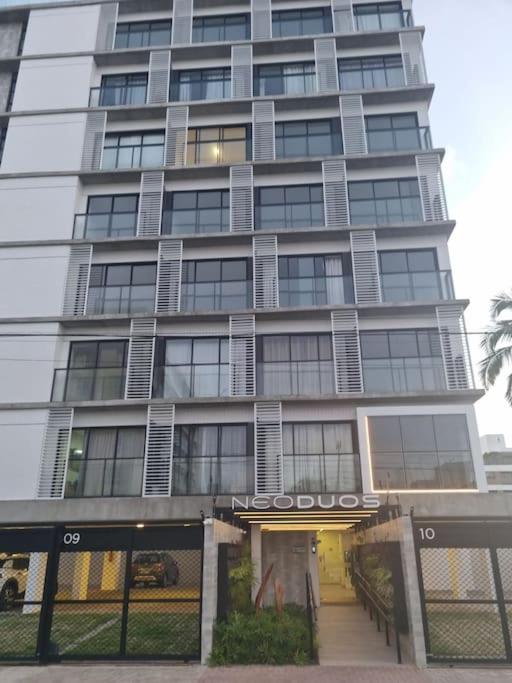Excelente Flat beira-mar