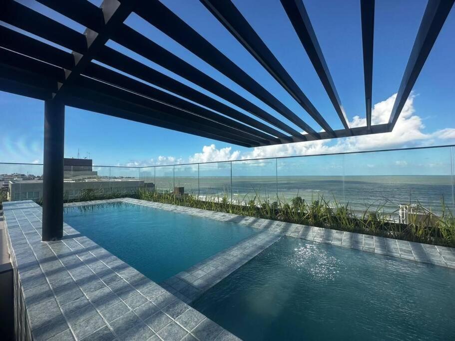 Excelente Flat beira-mar