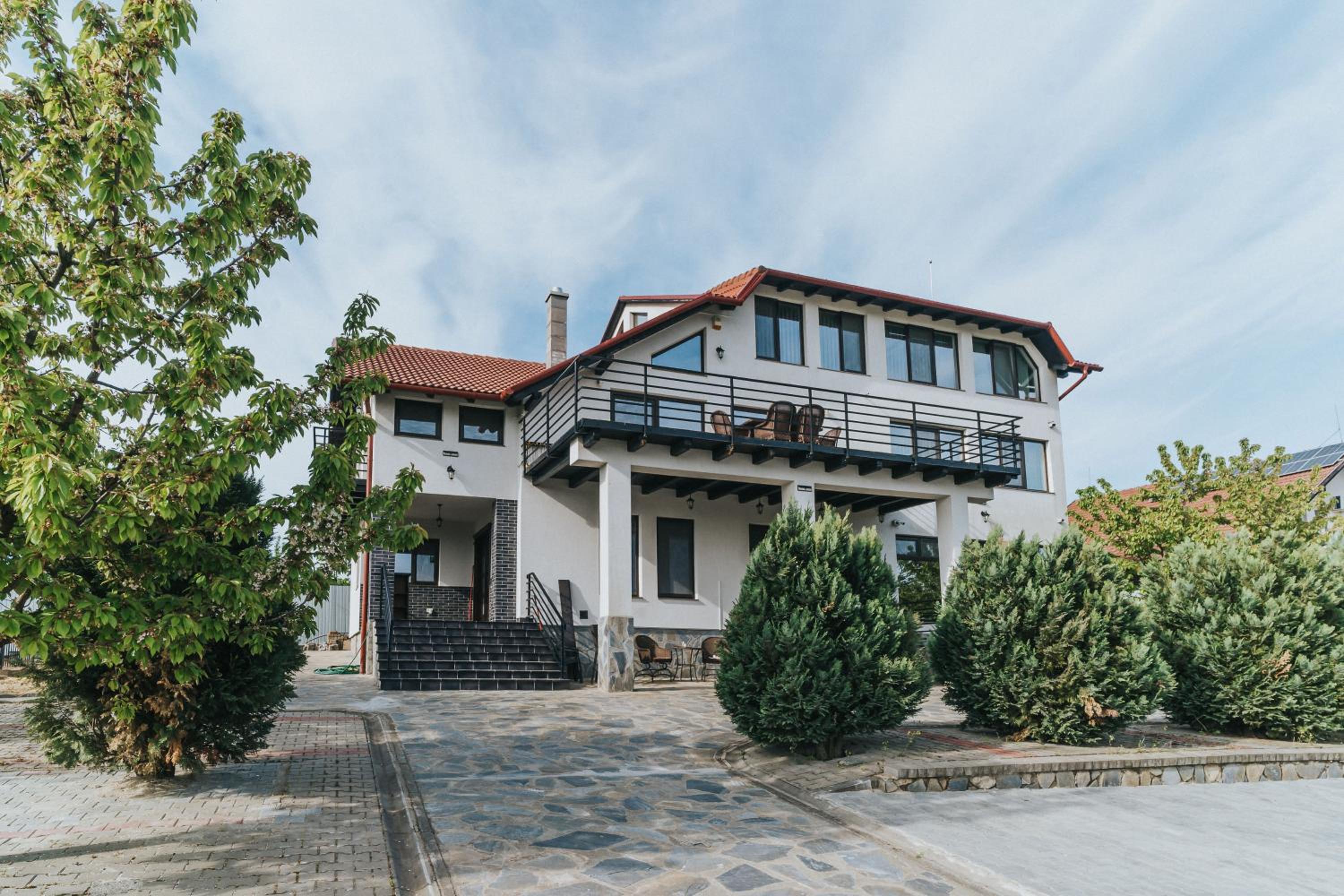 Diplomat Villa