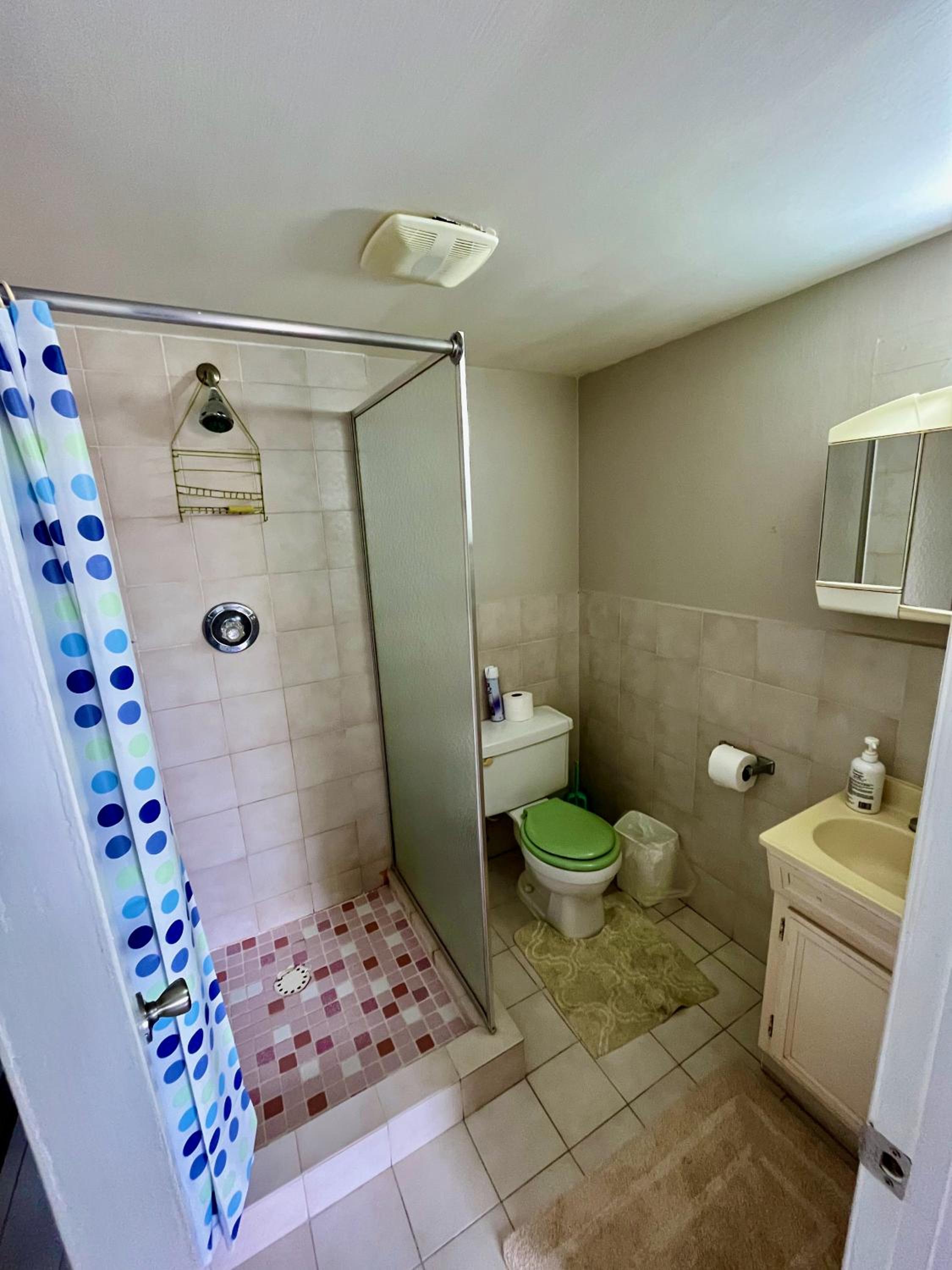 Villa 224 South Finger 2-Bedroom Villa in Jolly Harbour, Walking Distance to the Beach
