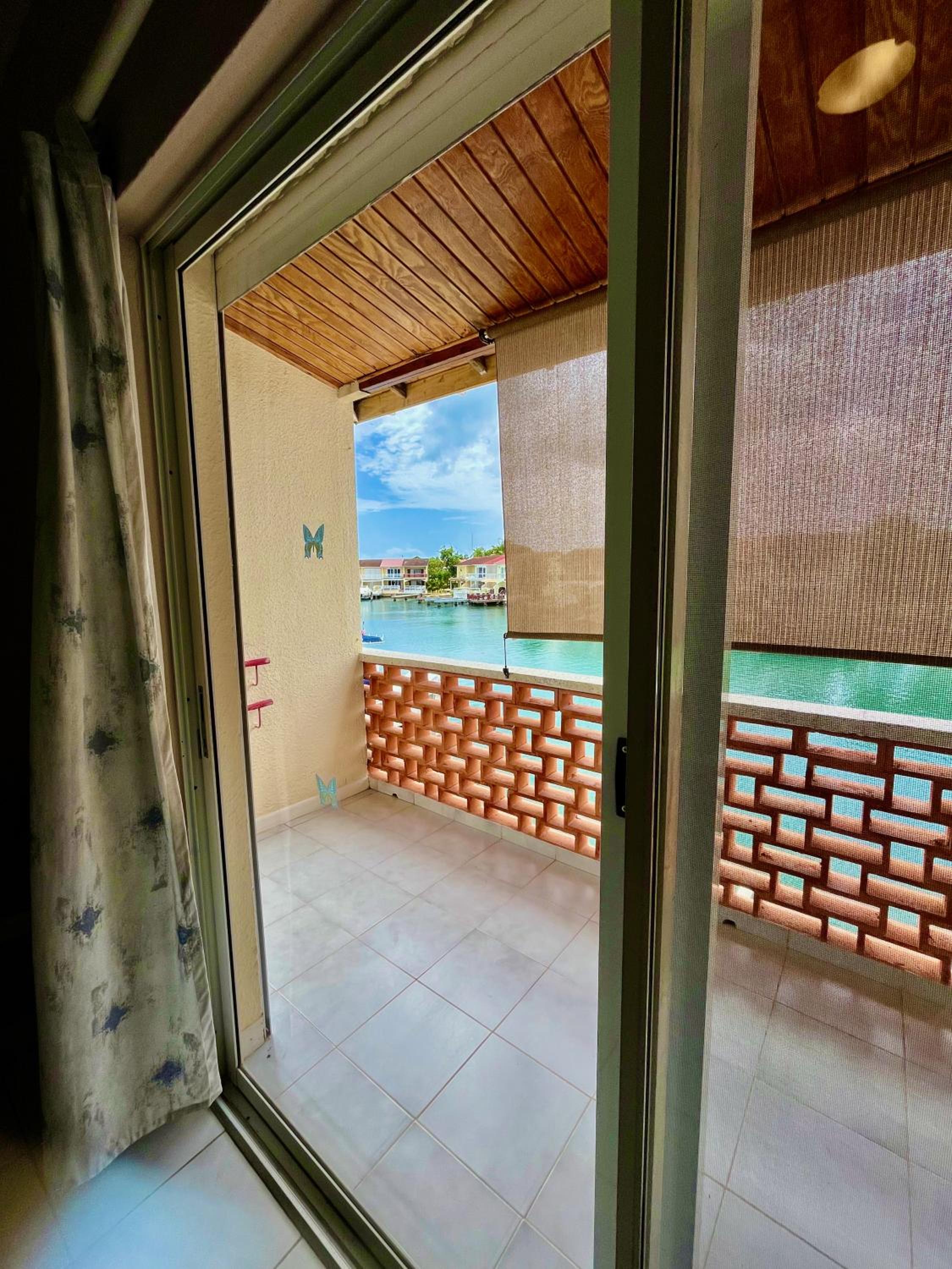 Villa 224 South Finger 2-Bedroom Villa in Jolly Harbour, Walking Distance to the Beach