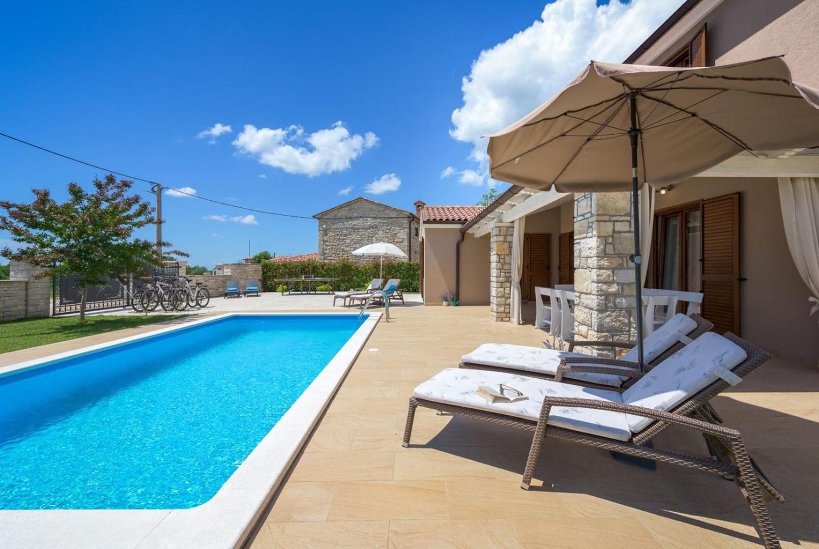 Villa Neo view 5