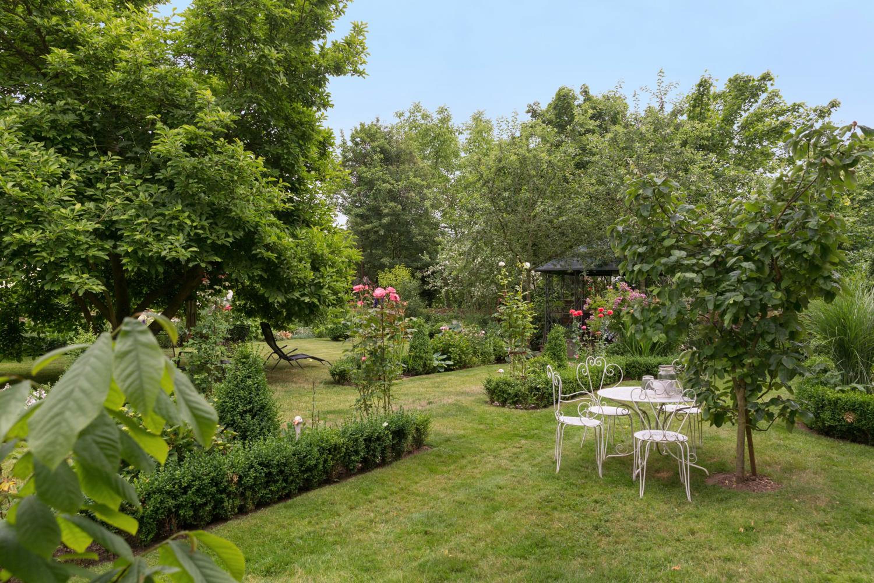 La Roseraie view 3