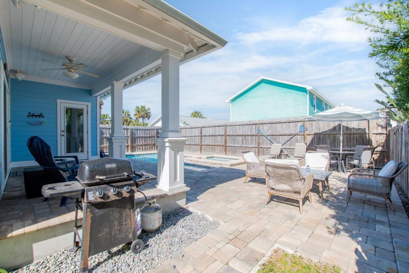 Hip Nautic Bch Htd Pool Hot Tub view 4