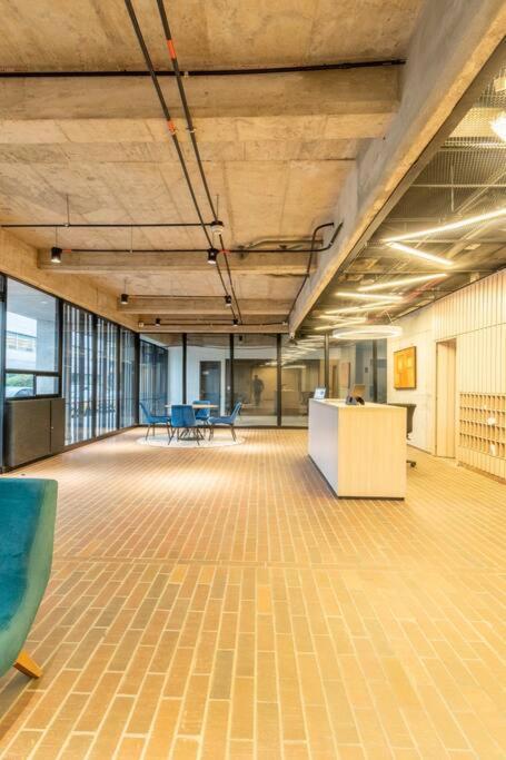 Ideally located, stylish and functional apt