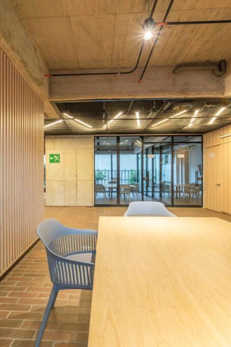 Ideally located, stylish and functional apt
