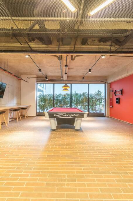 Ideally located, stylish and functional apt