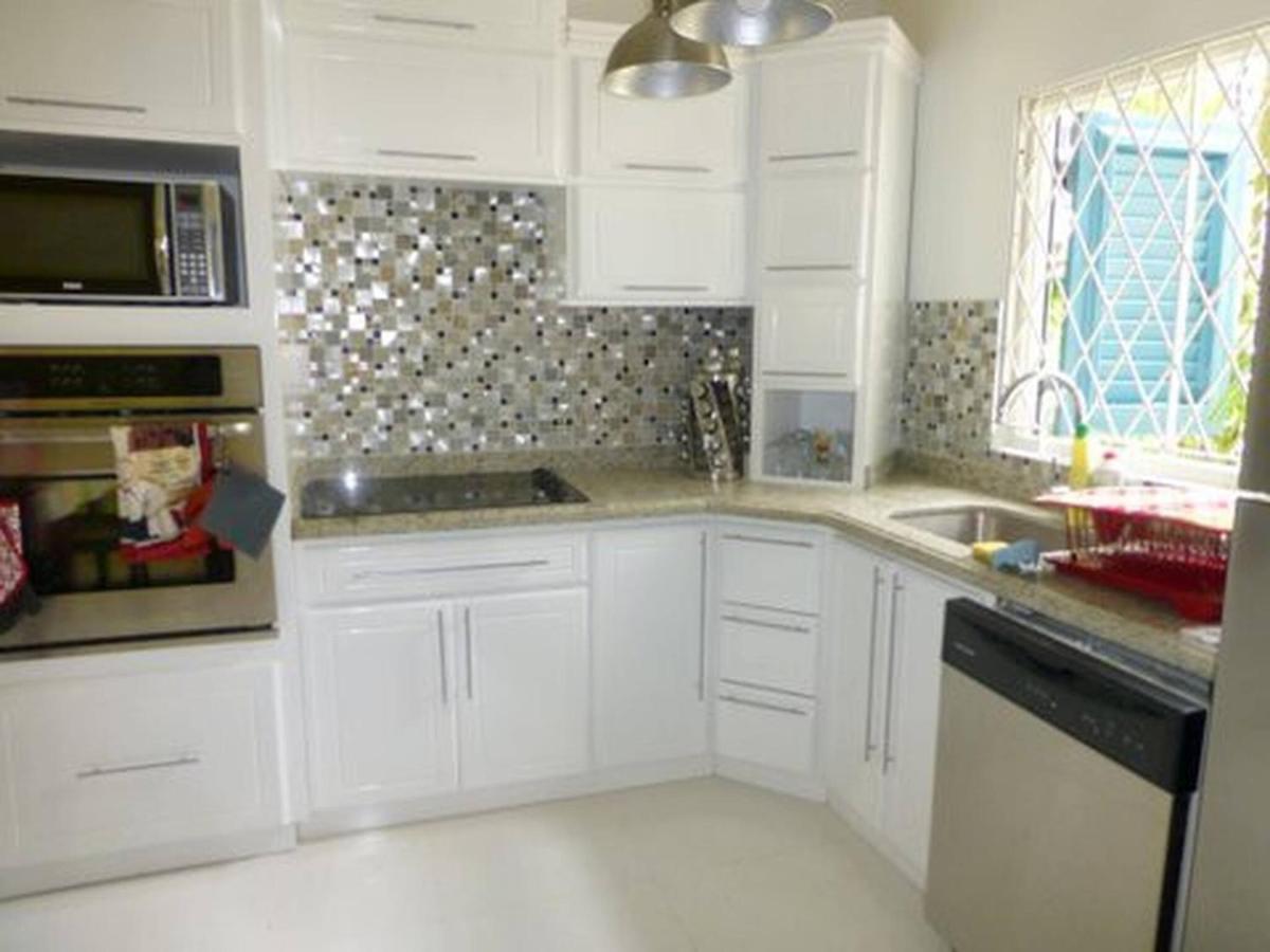 Rockley Golf Club 309 2 Bed 2 Bath Pool Tennis Bar