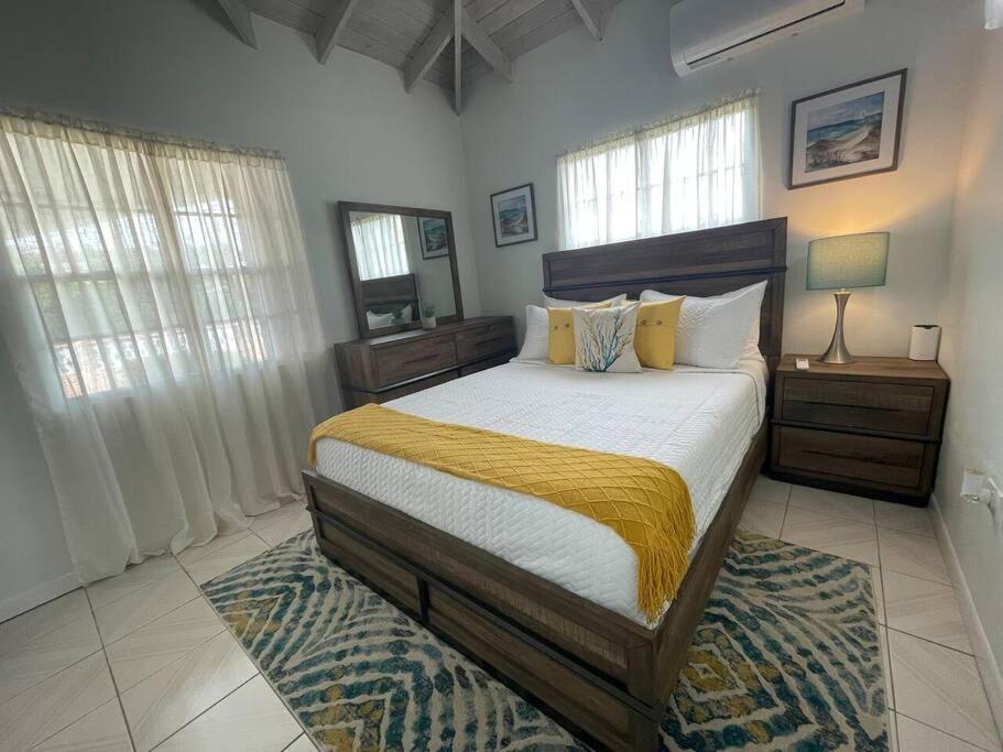 Unwind at Idyllic Escape!