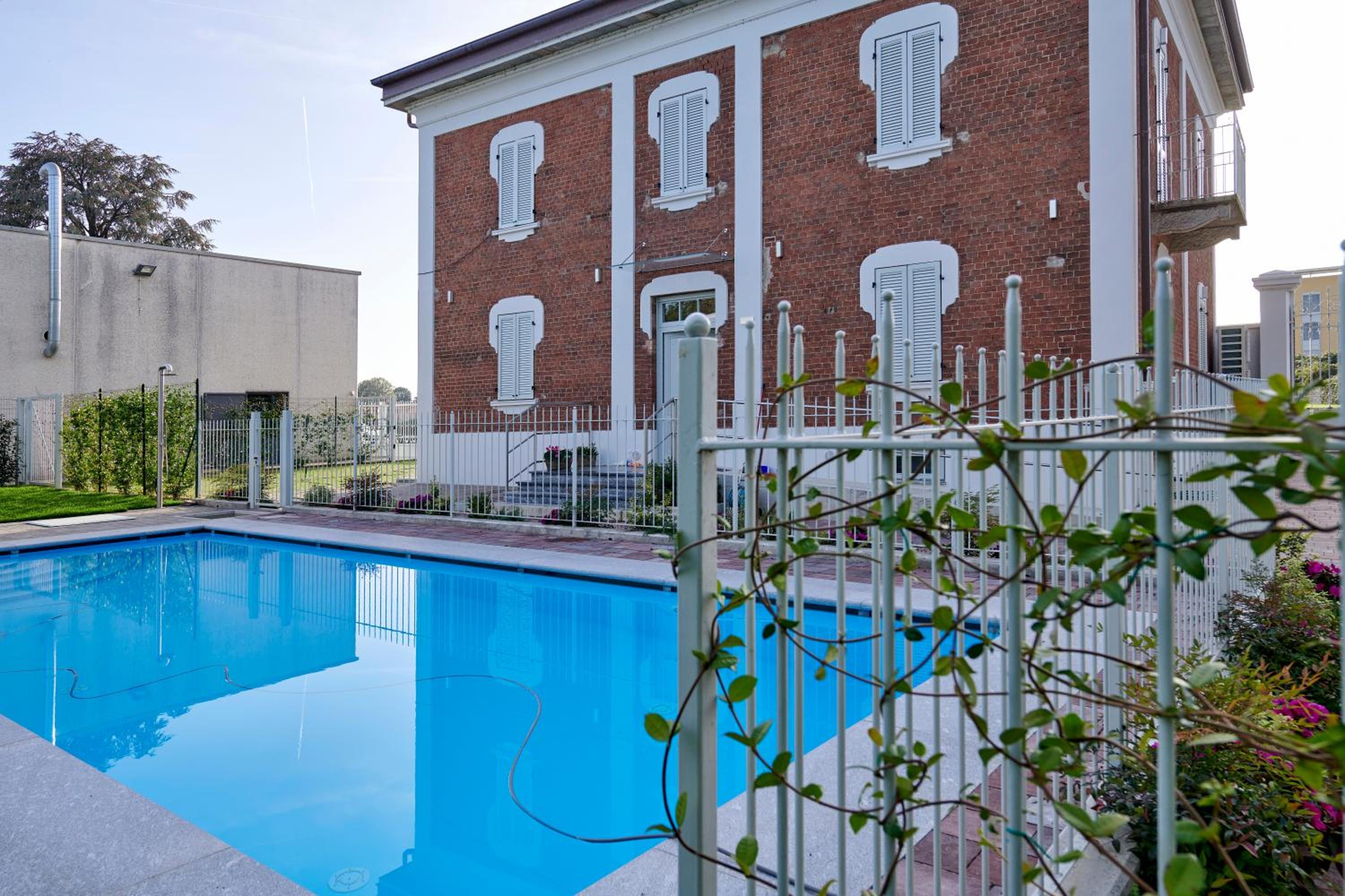 La Villa view 2