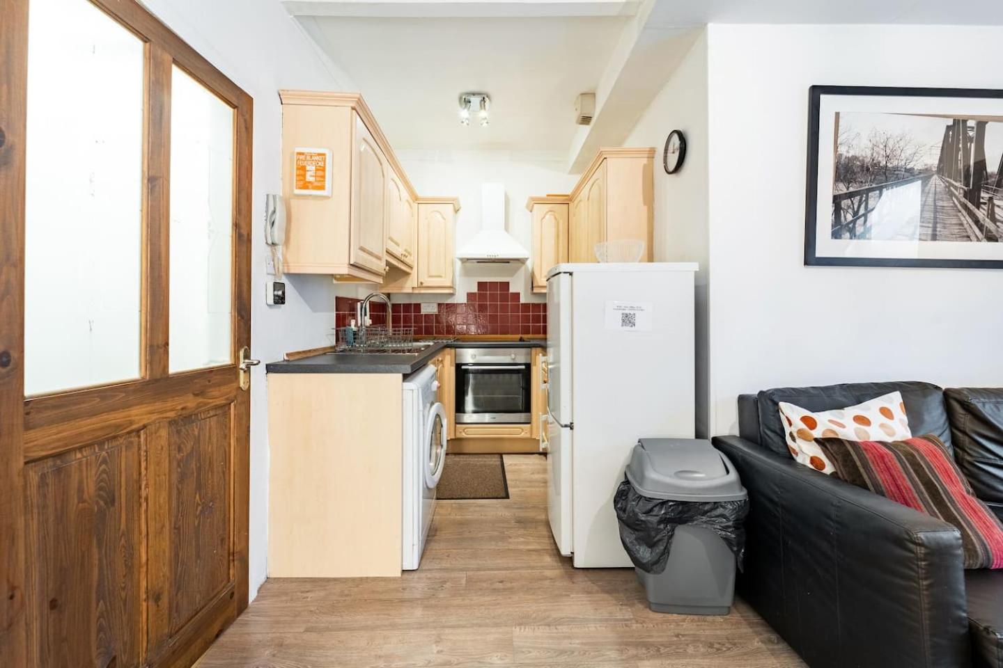 Charles Apartment view 2