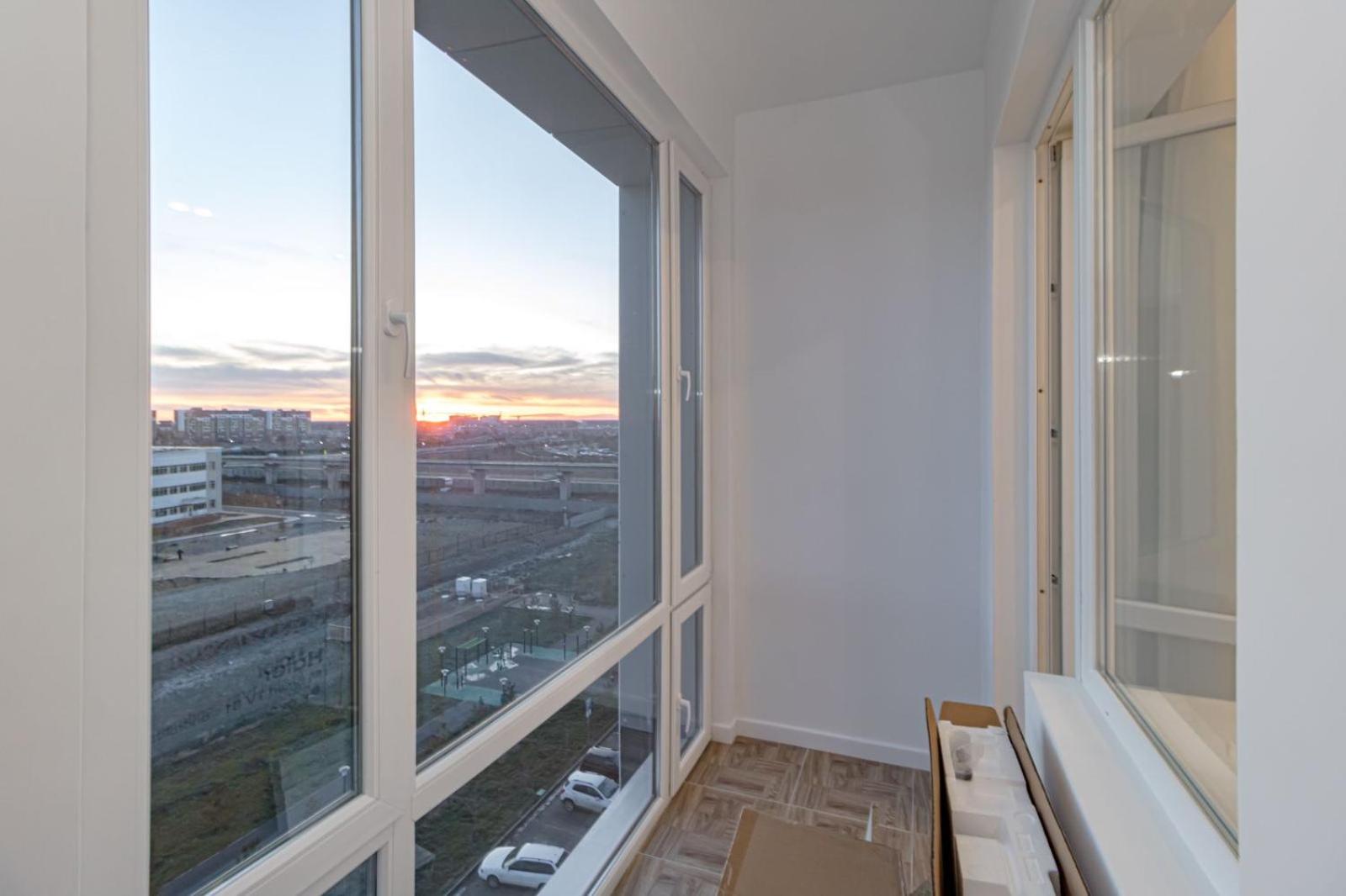 Expo Avenue view 2
