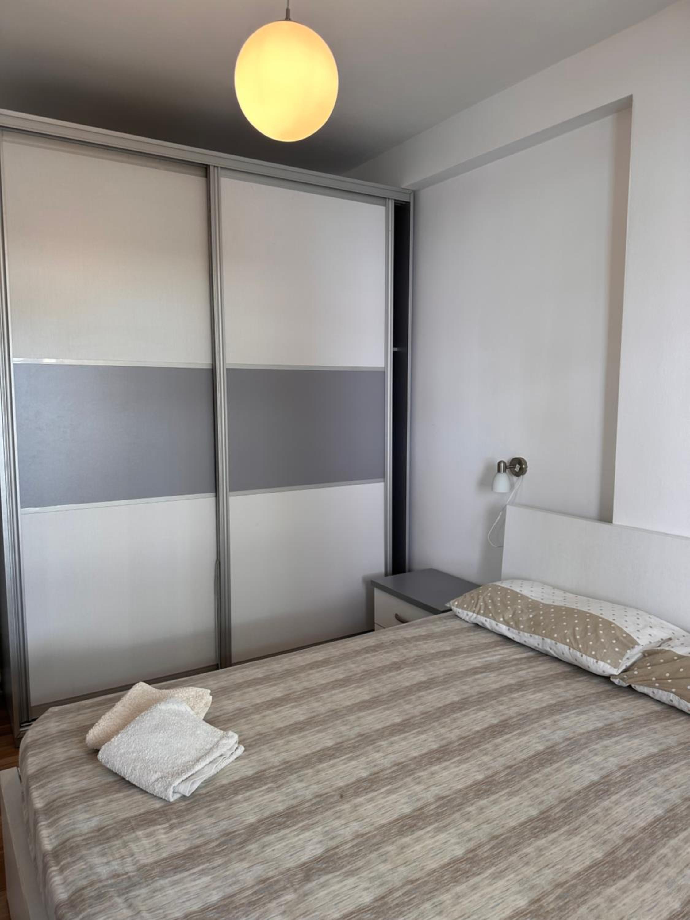 White Apartment - Green