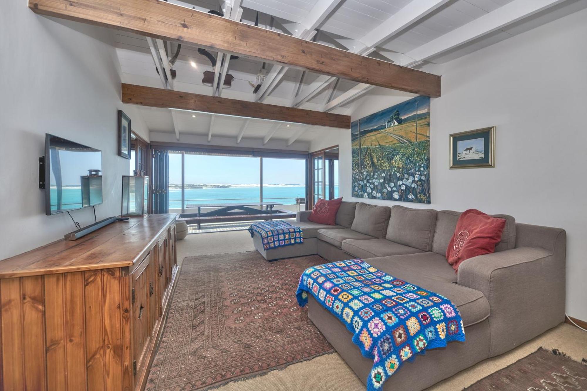 Op die Hoek in Arniston view 3