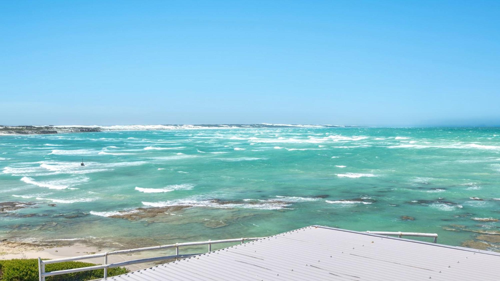 Pirates Landing - Sea Front Arniston view 2