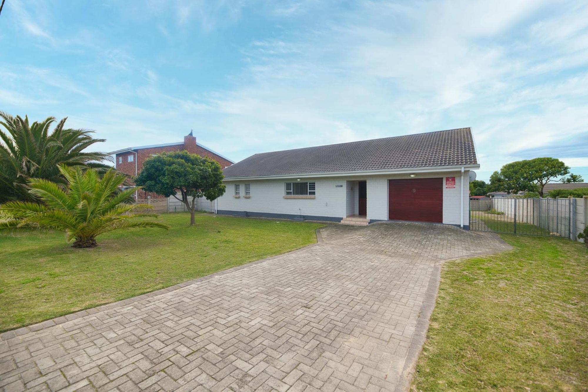 Protea 9 in Struisbaai view 2