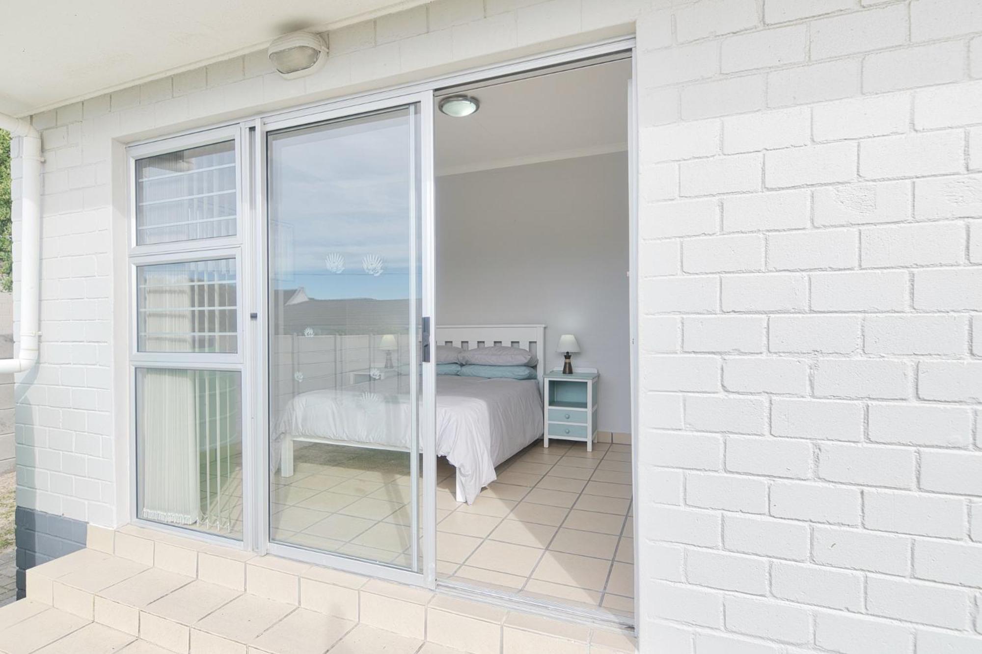 Protea 9 in Struisbaai view 3