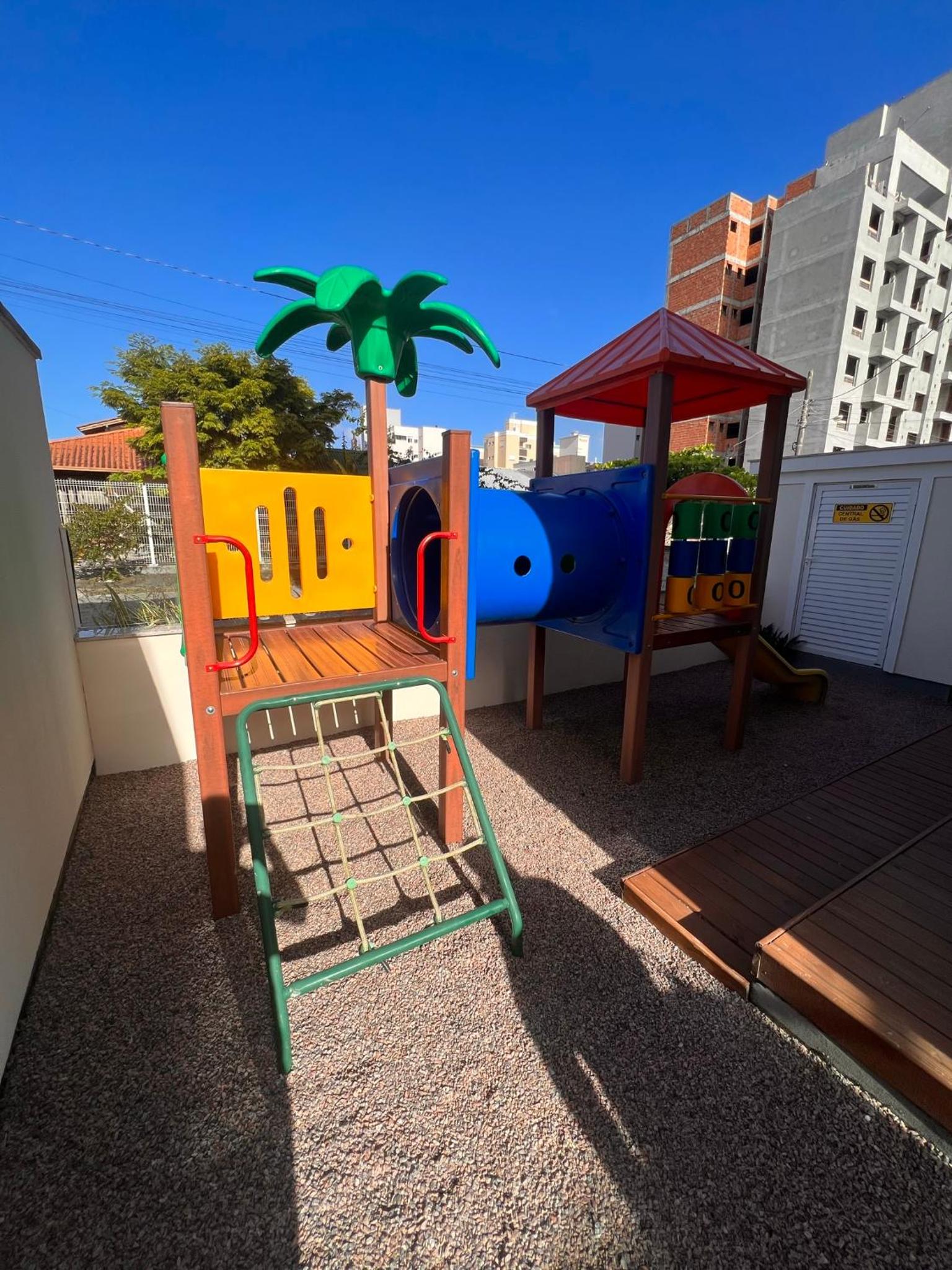 APTO NOVO completo 72mt(praia paradisíaca)