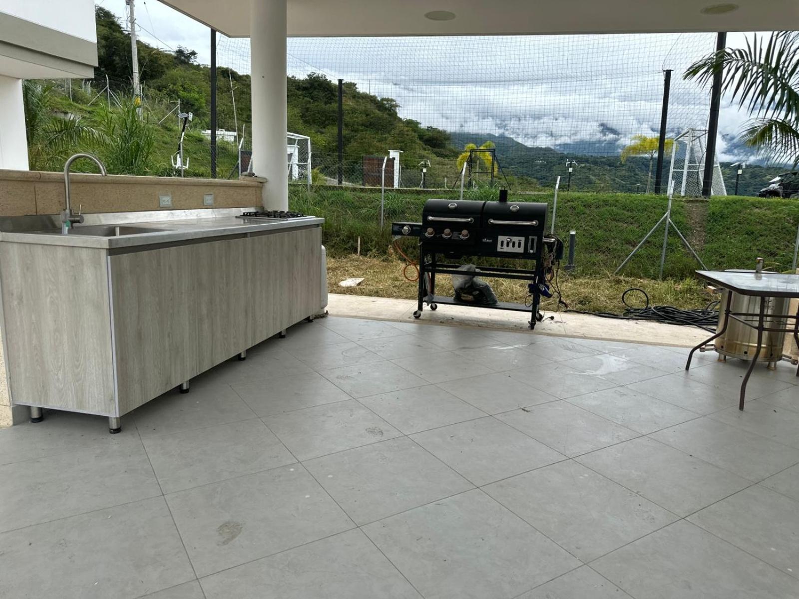 NUEVA FINCA SÚPER EQUIPADA EN SOPETRAN