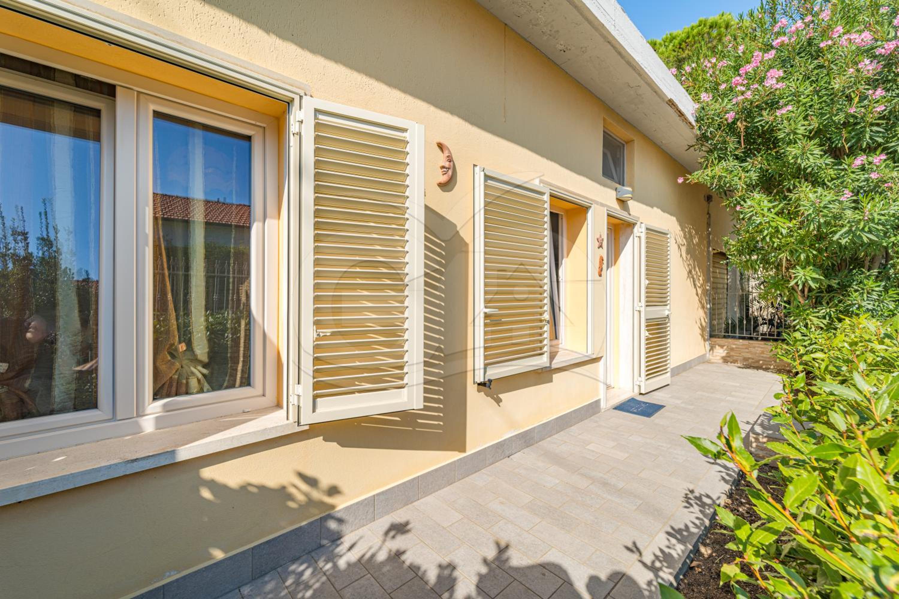 Villino Aloe - Goelba view 2