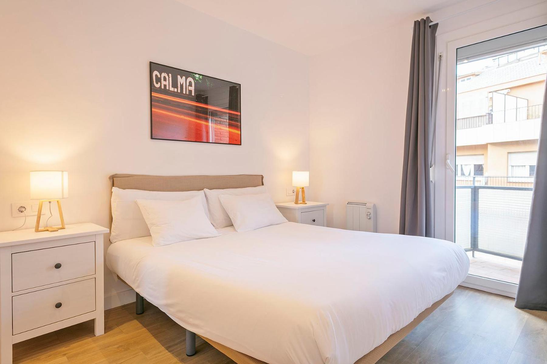 The White Flats Les Corts