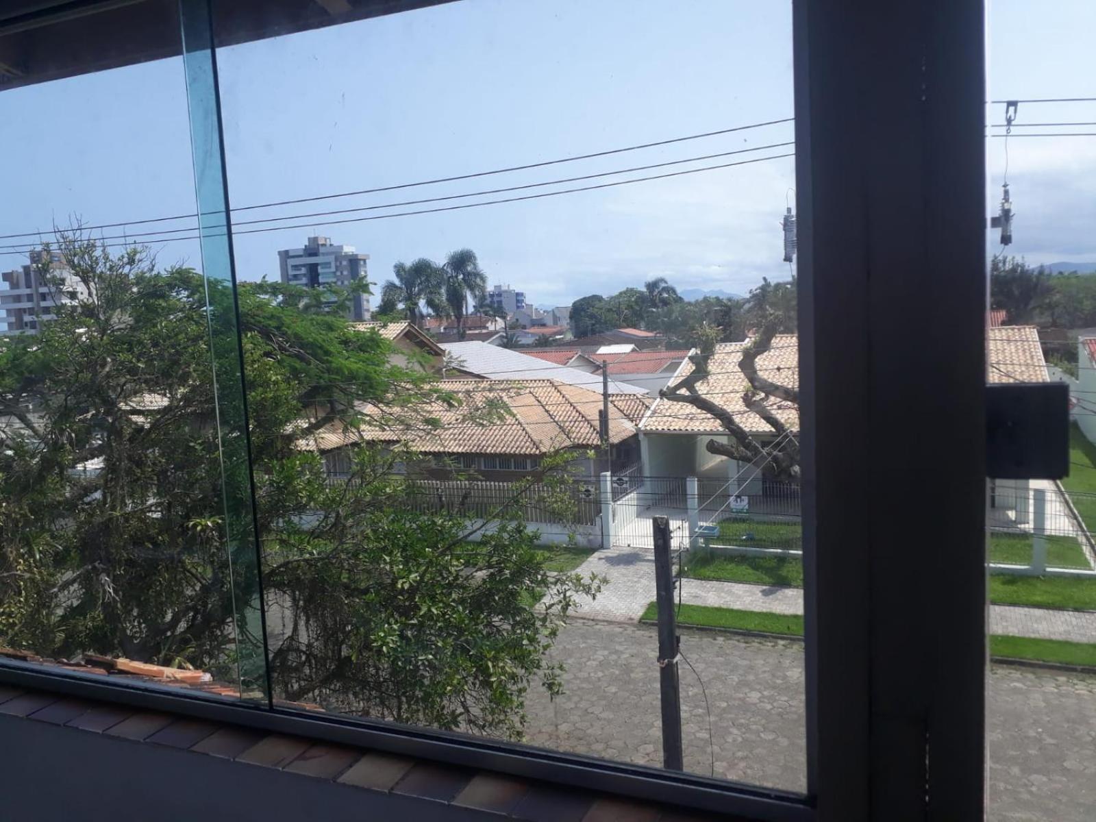 Quartos em Sobrado Central em Guaratuba