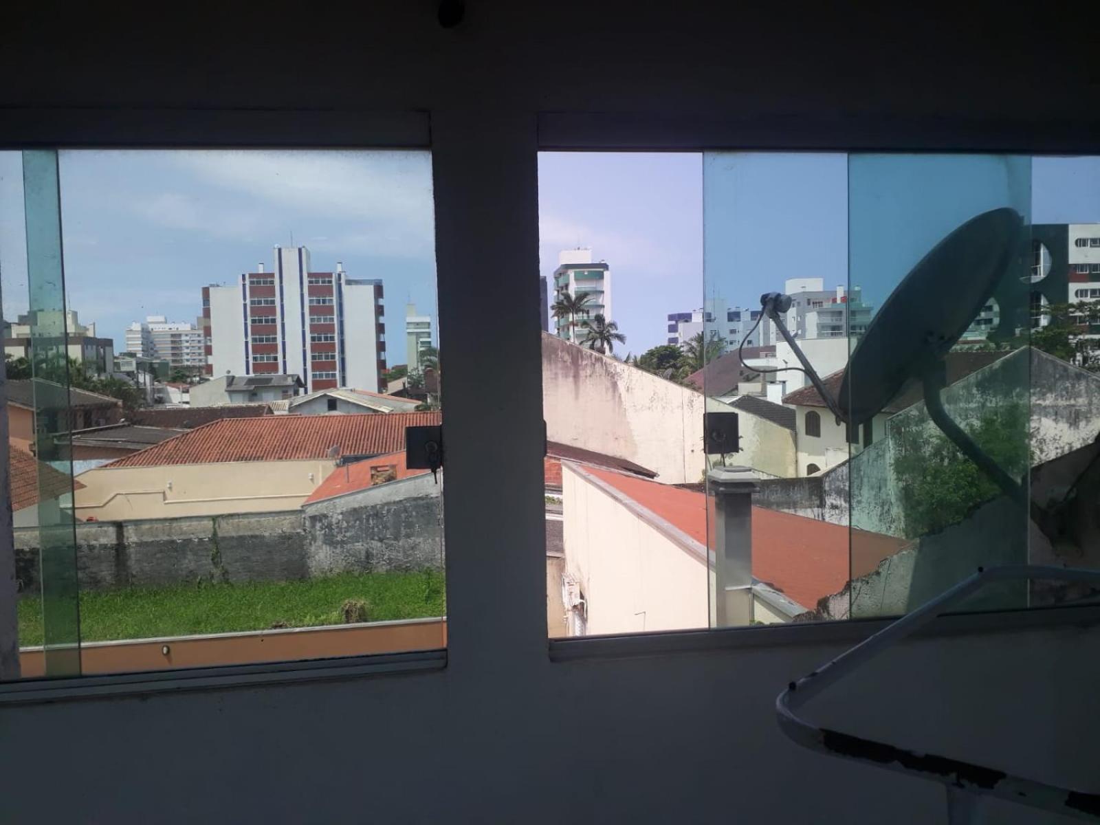 Quartos em Sobrado Central em Guaratuba