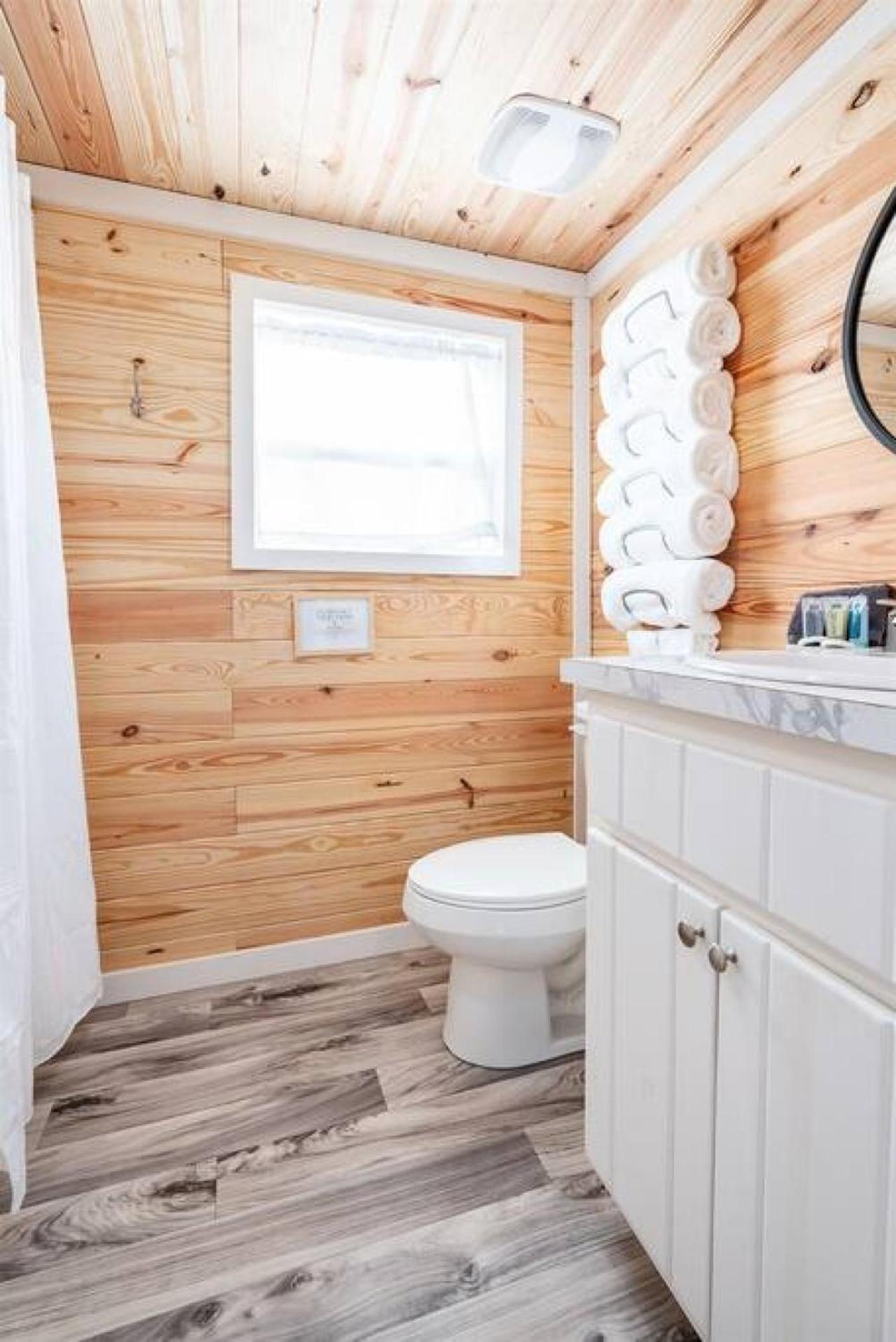 8 All Decked Out, Luxury Tiny House, Boat Parking Mins to Lake Guntersville, Downtown - Property Image 13