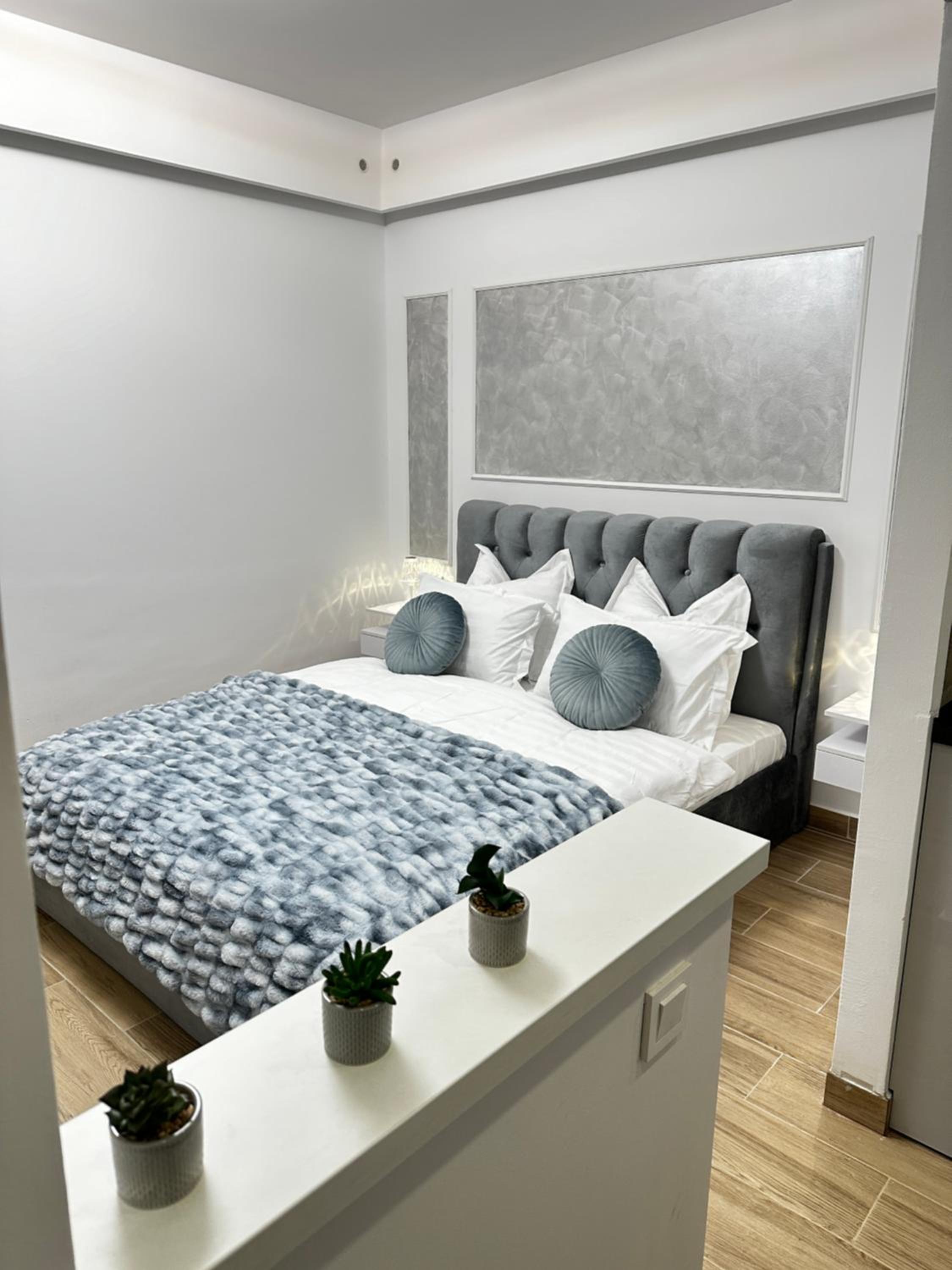Luxury Studio 7 view 2
