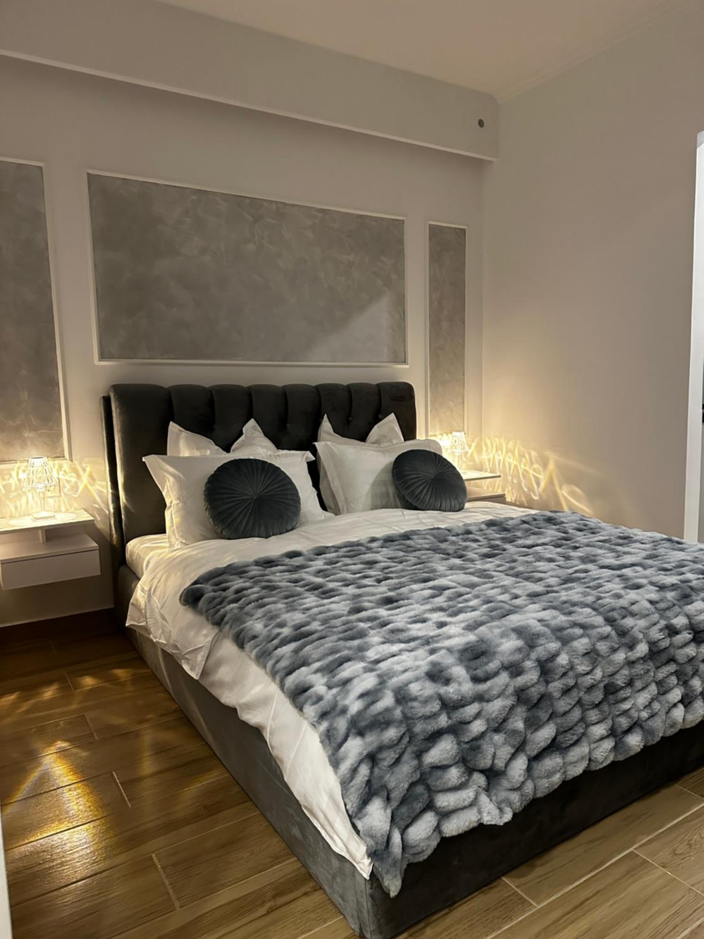 Luxury Studio 7 view 3