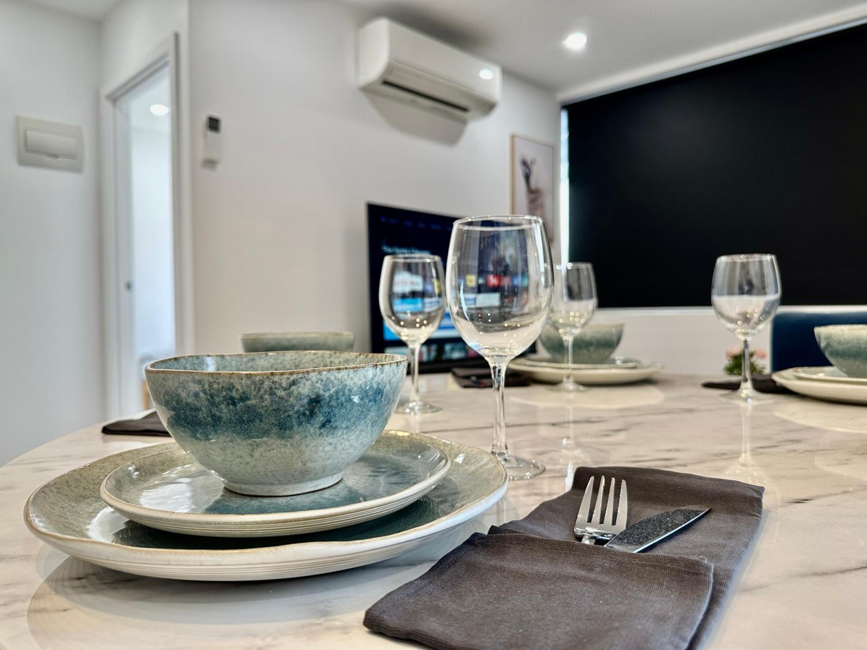 Melbourne Magic on Spencer: Stylish City Living