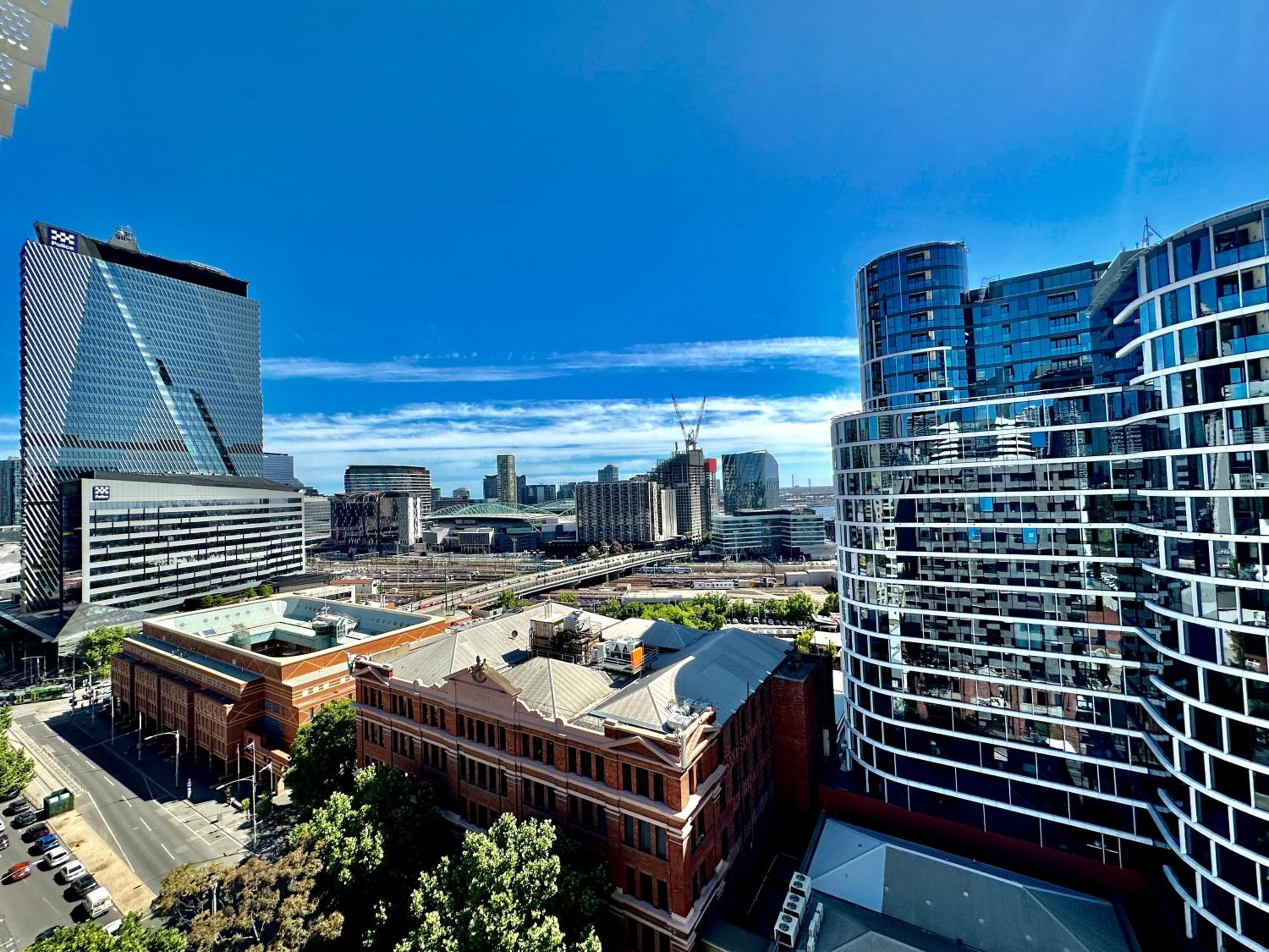 Melbourne Magic on Spencer: Stylish City Living