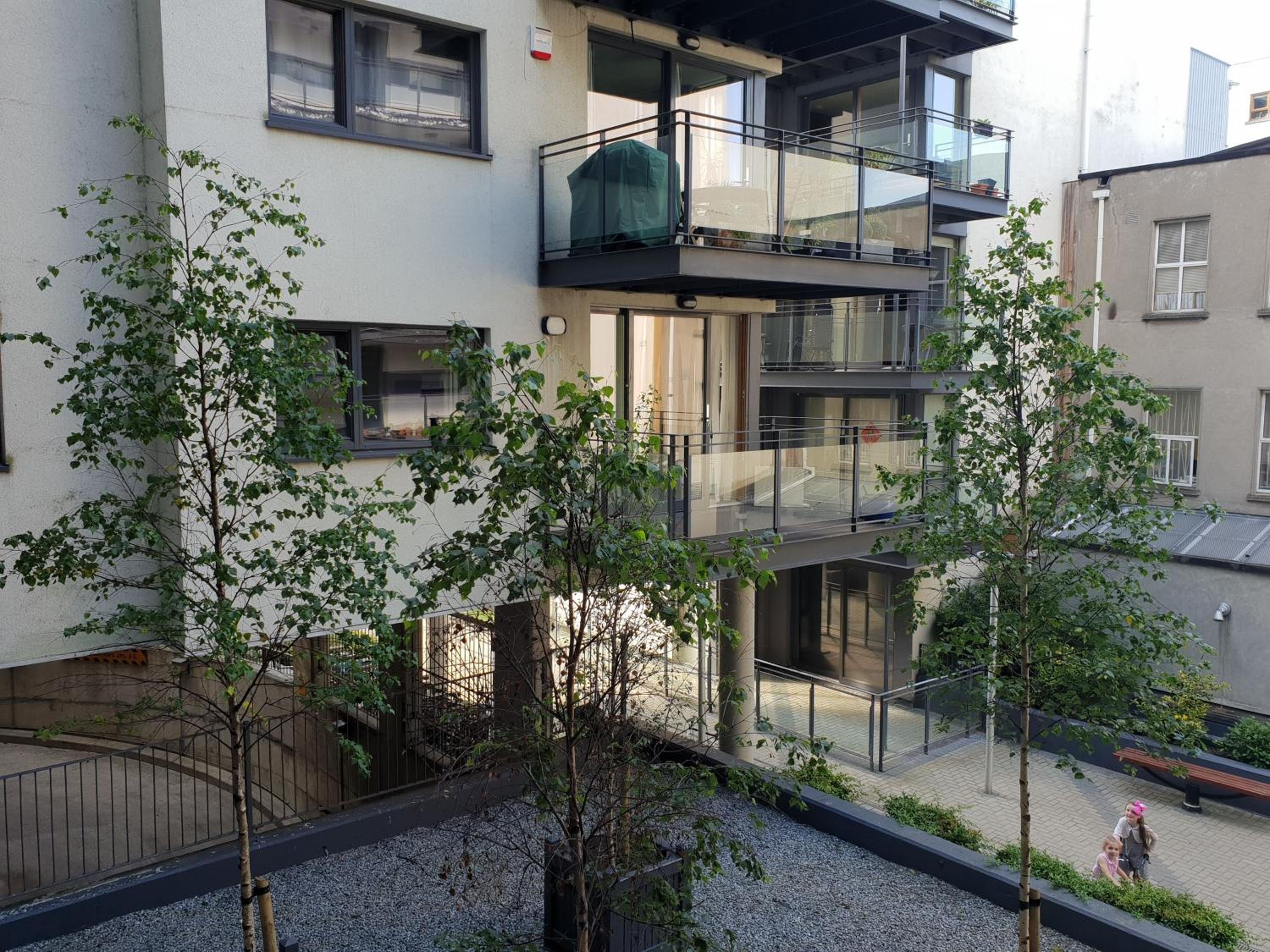 Secluded and spacious apartment